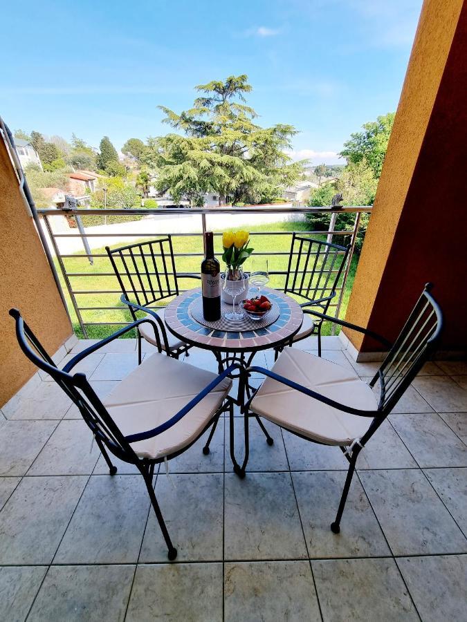 App Oleander Apartman Umag Kültér fotó