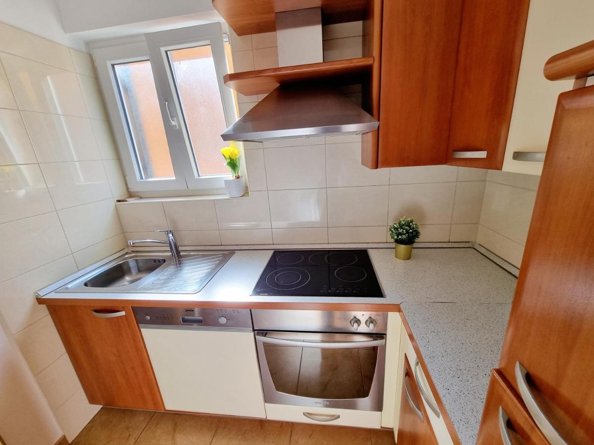 App Oleander Apartman Umag Kültér fotó